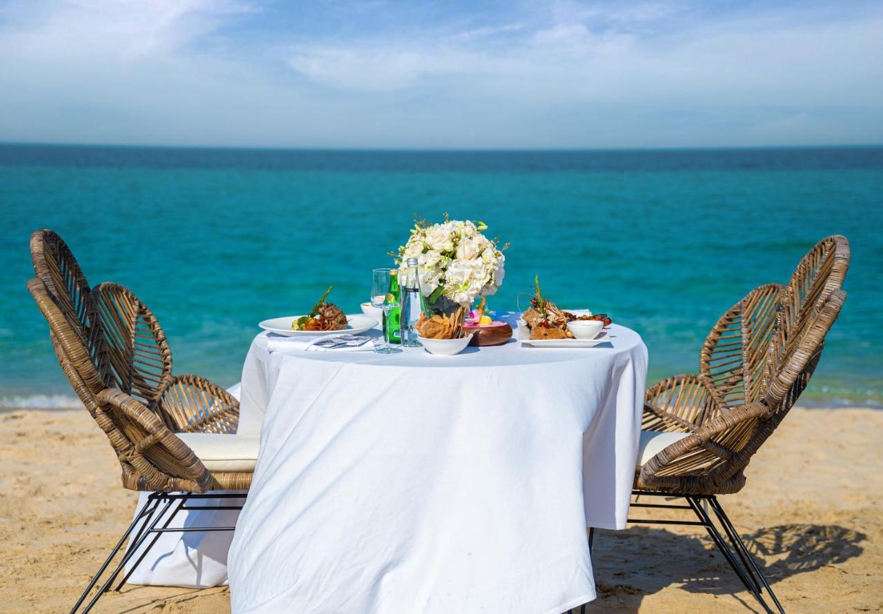 Regency Sealine Camp Hotel Mesaieed Exterior photo