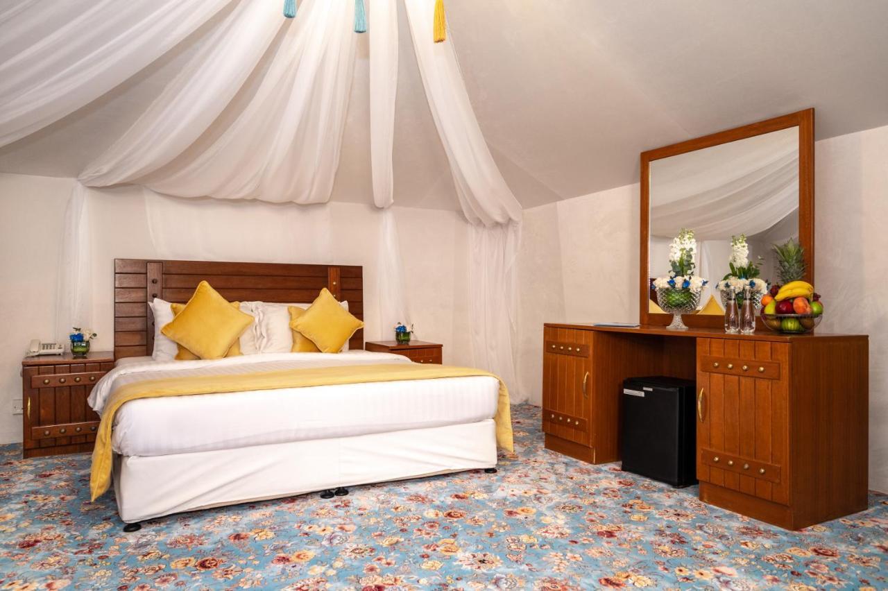 Regency Sealine Camp Hotel Mesaieed Exterior photo