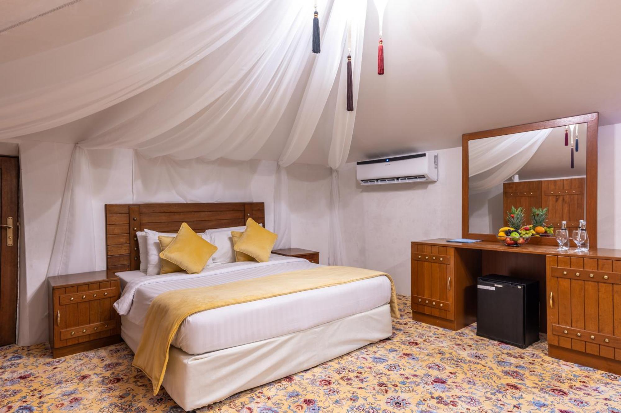 Regency Sealine Camp Hotel Mesaieed Exterior photo
