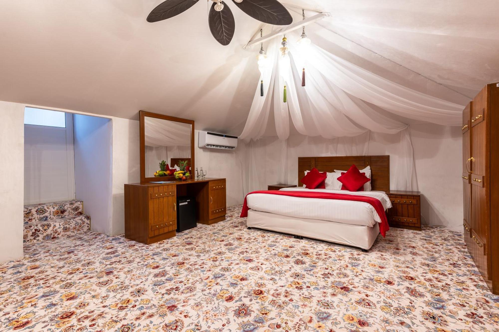 Regency Sealine Camp Hotel Mesaieed Exterior photo